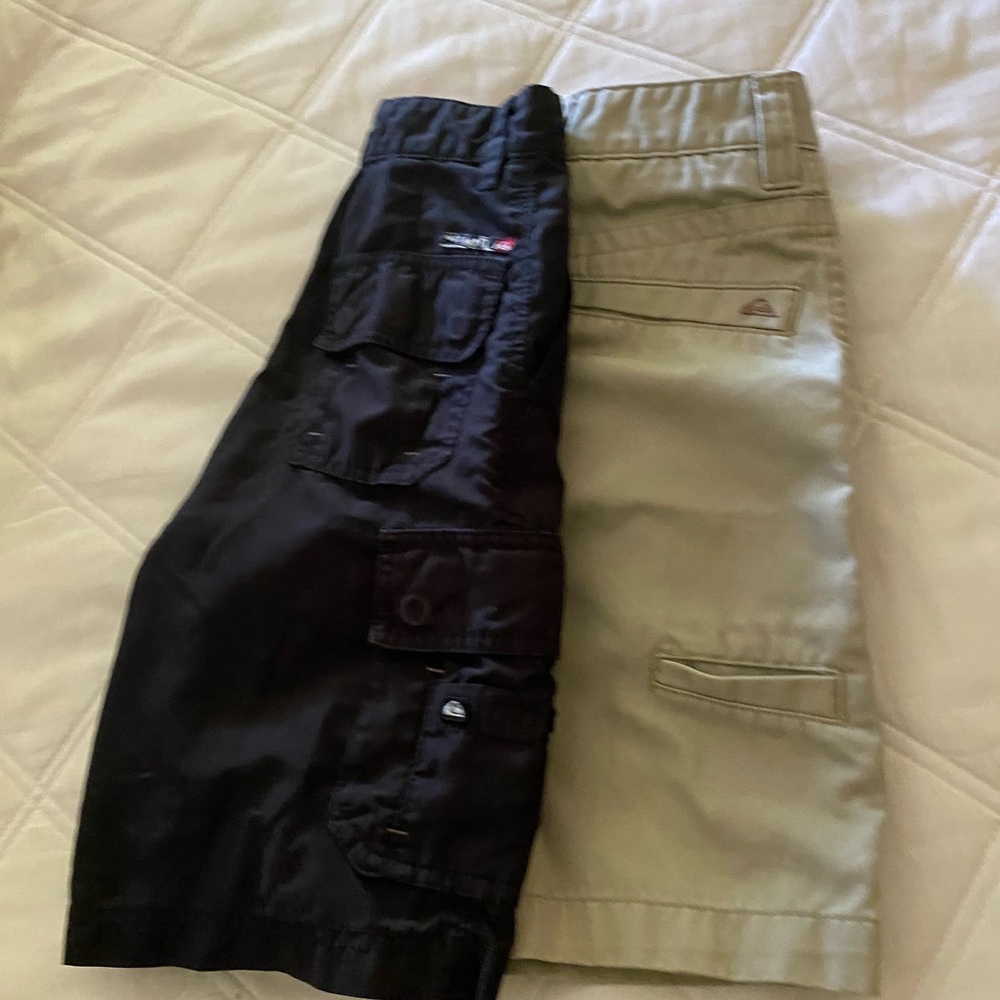 Quiksilver Black and Tan Cargo Shorts Relaxed Fit